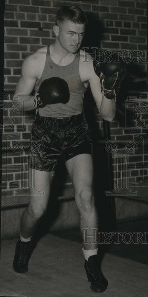 1939 Press Photo JL Golsan Louisana State University boxer at SE conference- Historic Images
