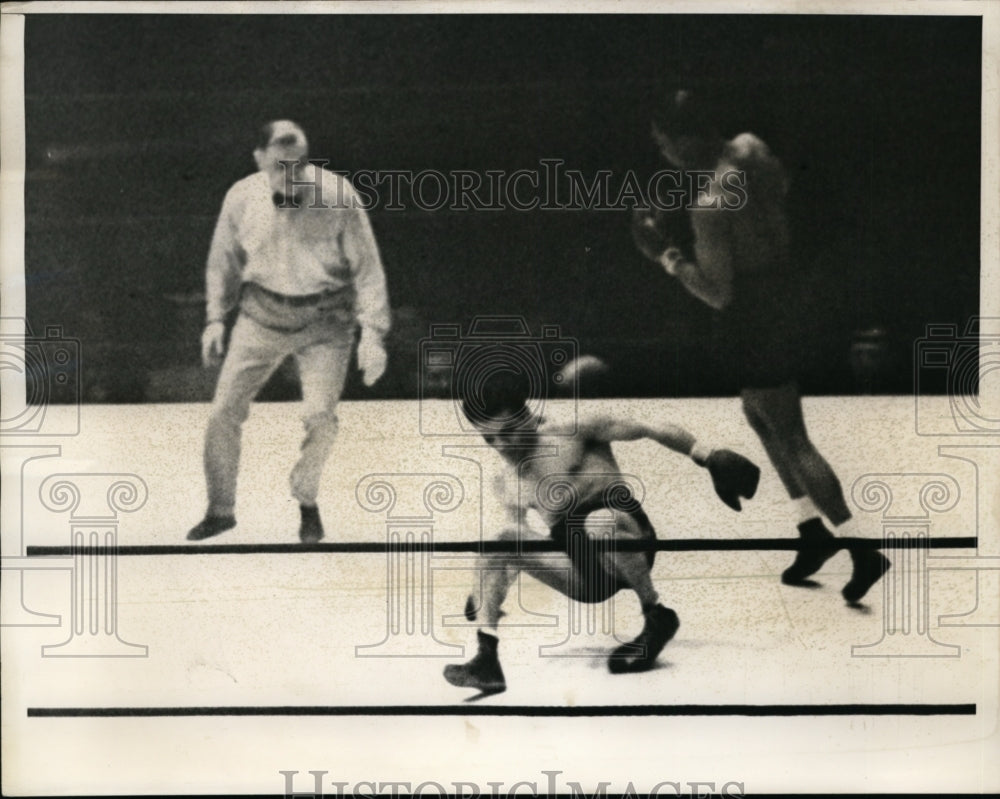 1937 Press Photo Attilio Sabatino vs Frankie Blair at Hippodrome boxing- Historic Images