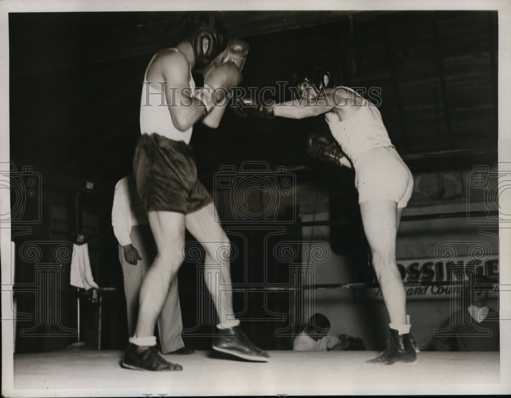 1934 Press Photo Barney Ross spars with Al Casanini for bout vs Jimmy McLarnin- Historic Images