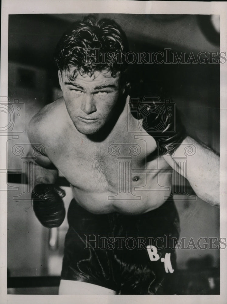 1937 Press Photo Joe Nesteli at Golden Gloves vs King Levinsky - nes43029 - Historic Images