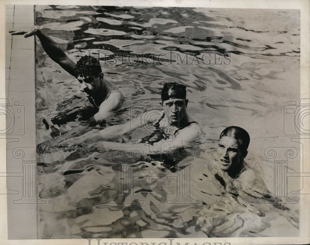 1935 Press Photo Peter Flick, Diener &amp; Nagachi in swim meet in Paris France - Historic Images