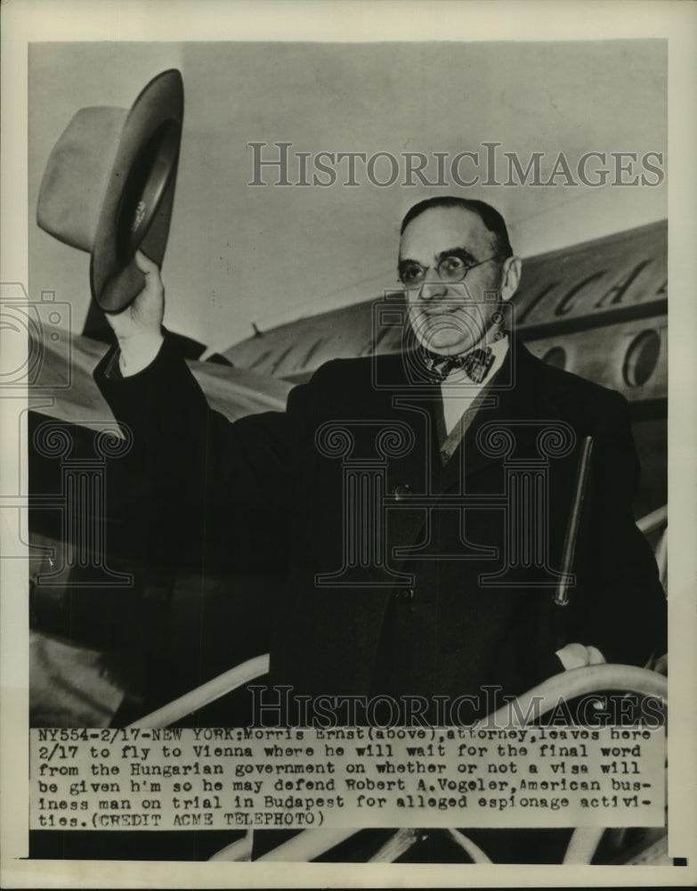 1950 Attorney Morris Ernst flies to Vienna-Historic Images
