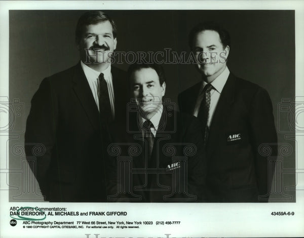 NFL MONDAY NIGHT FOOTBALL, (ABC), Dan Dierdorf, Al Michaels, Frank Gifford,  Super Bowl XXV, 1970-. (c) ABC/ Courtesy: Everett Stock Photo - Alamy