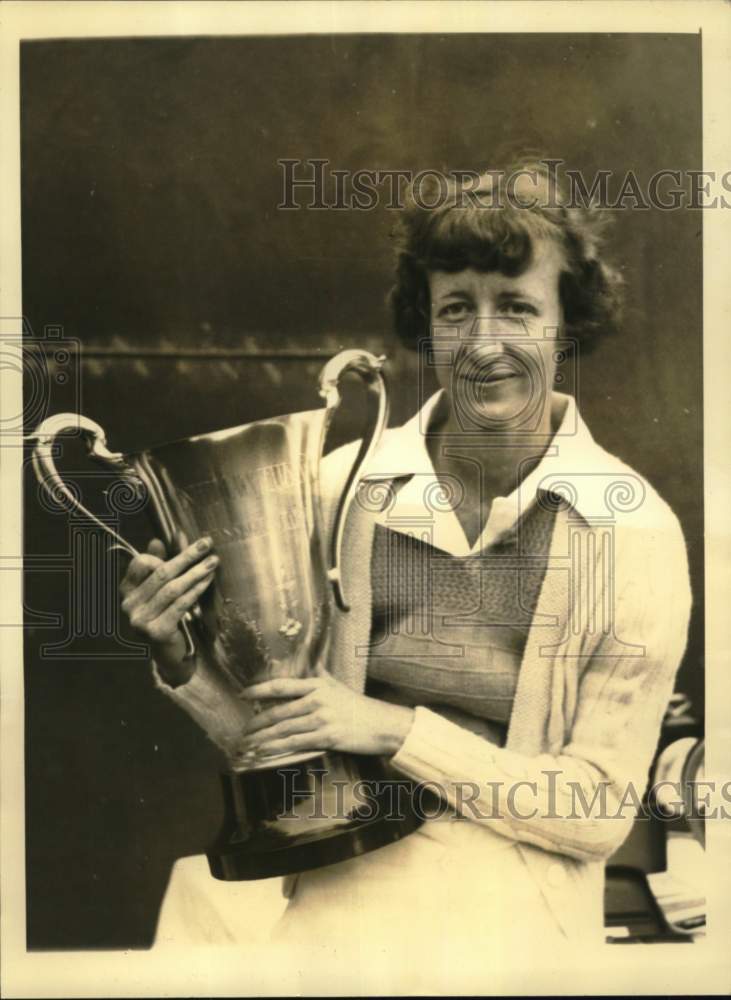 1935 Press Photo Katherine Wolf with Women's Tennis Singles Trophy - nos33659- Historic Images