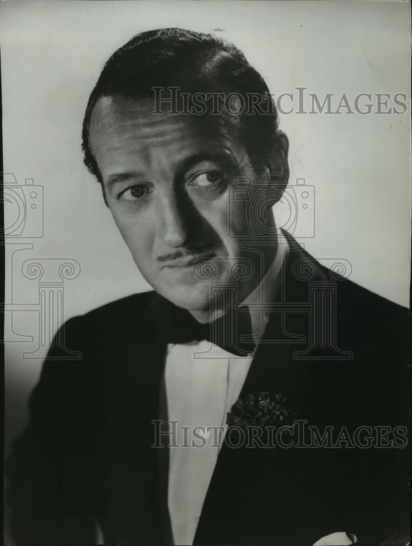 1958 Press Photo Actor David Niven on The David Niven Show