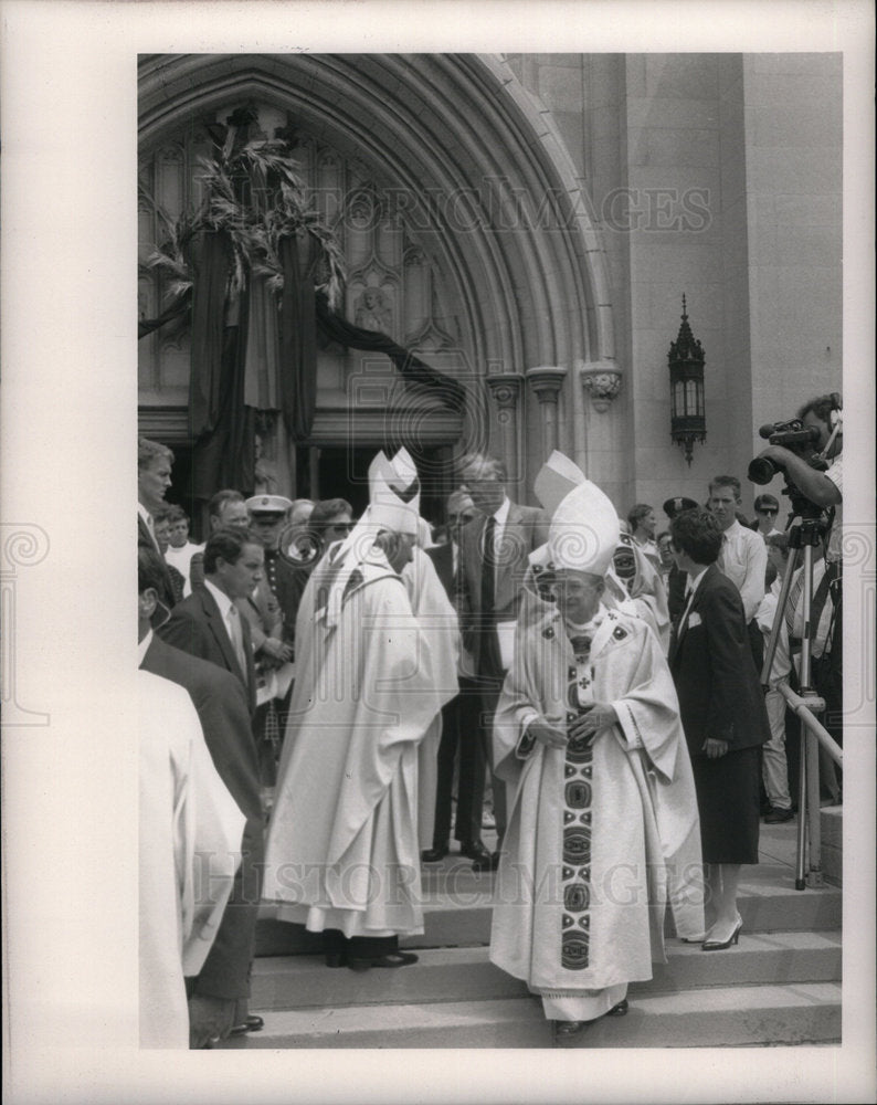 1988 Press Photo Edward Szoka - DFPD14055- Historic Images