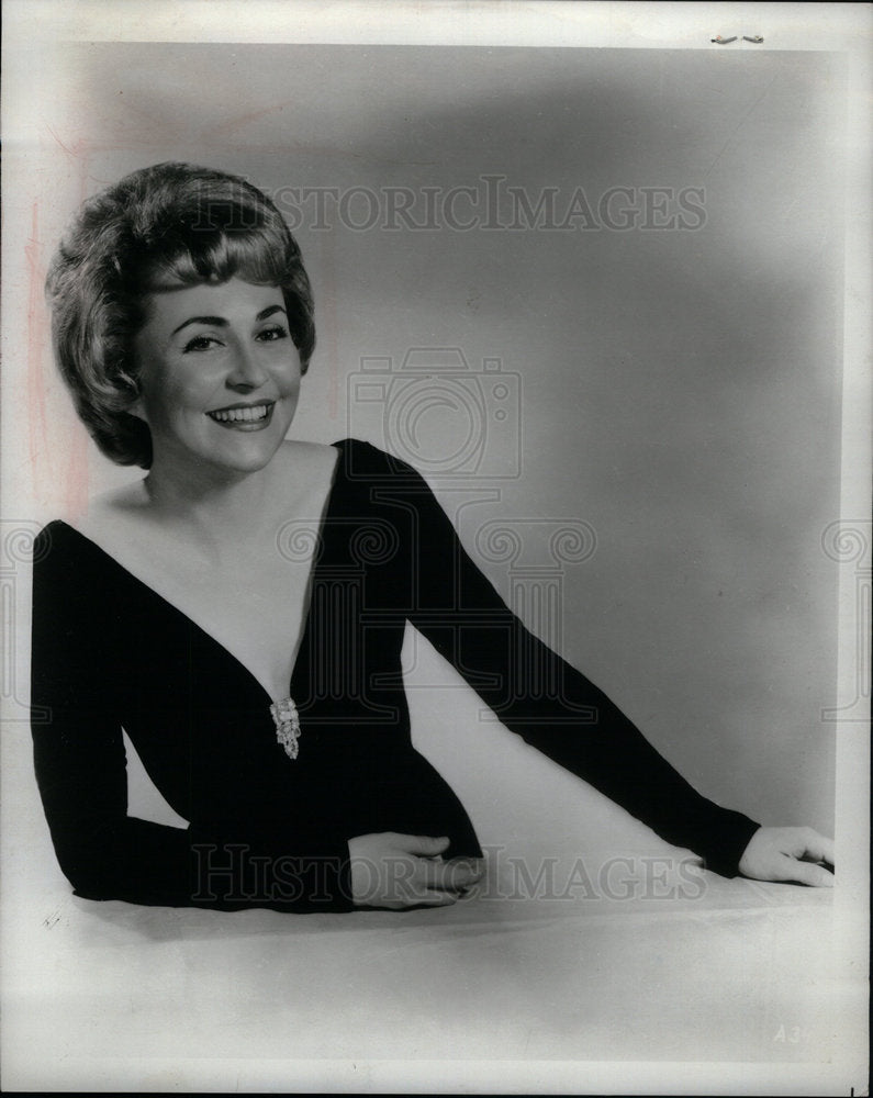 1960 Press Photo DORIS YARICK SOPRANO MUSIC SINGER - DFPD14833- Historic Images