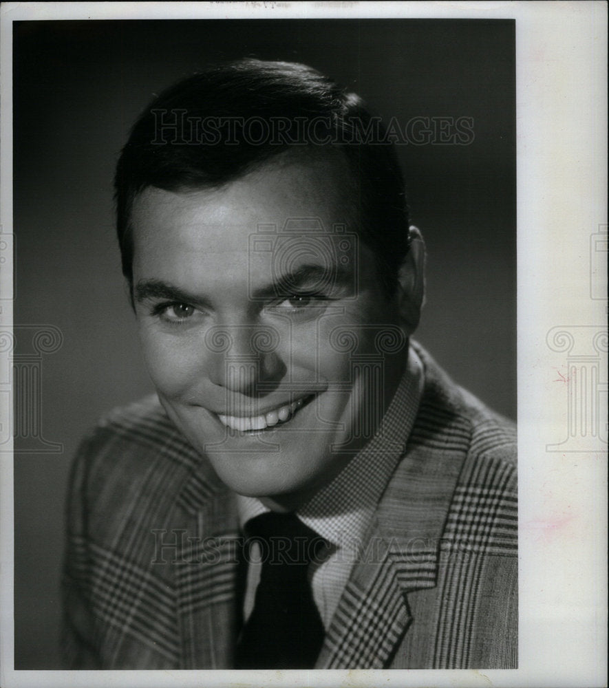 Press Photo Peter Marshall Author - DFPD16117- Historic Images