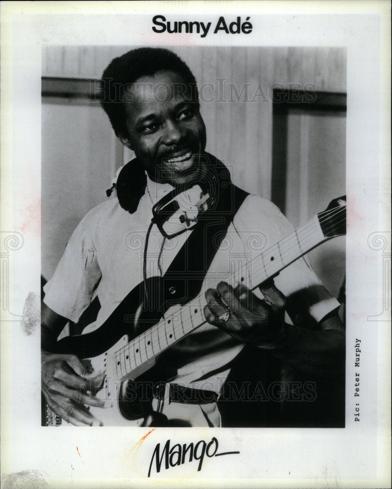 1983 Press Photo Sunny Ade Nigerian musician Yoruba - DFPD17461- Historic Images