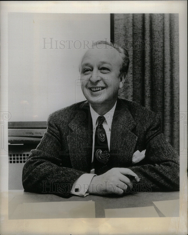 1984 Press Photo James E. Barlett and Louis Betanzos - DFPD19181- Historic Images