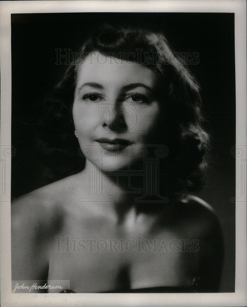 1955 Press Photo Betty Regain Vivacious Vocalist - DFPD20093- Historic Images