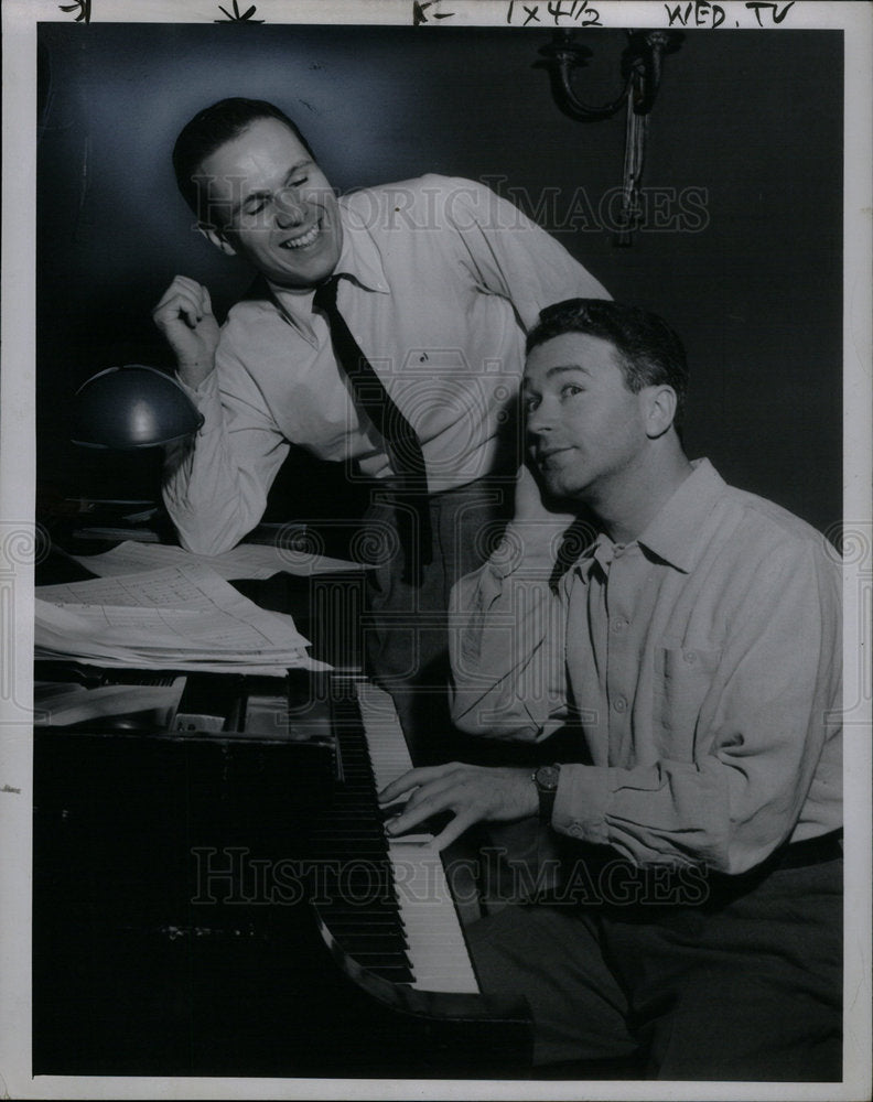 1953 Press Photo Elliot Lawrence Jazz Pianist Bandleade - DFPD23745- Historic Images