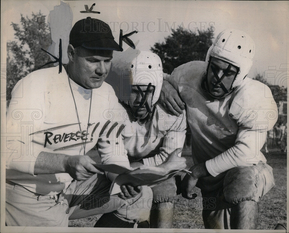 1946 Press Photo Bob Tiernan Coach Football - DFPD51249- Historic Images