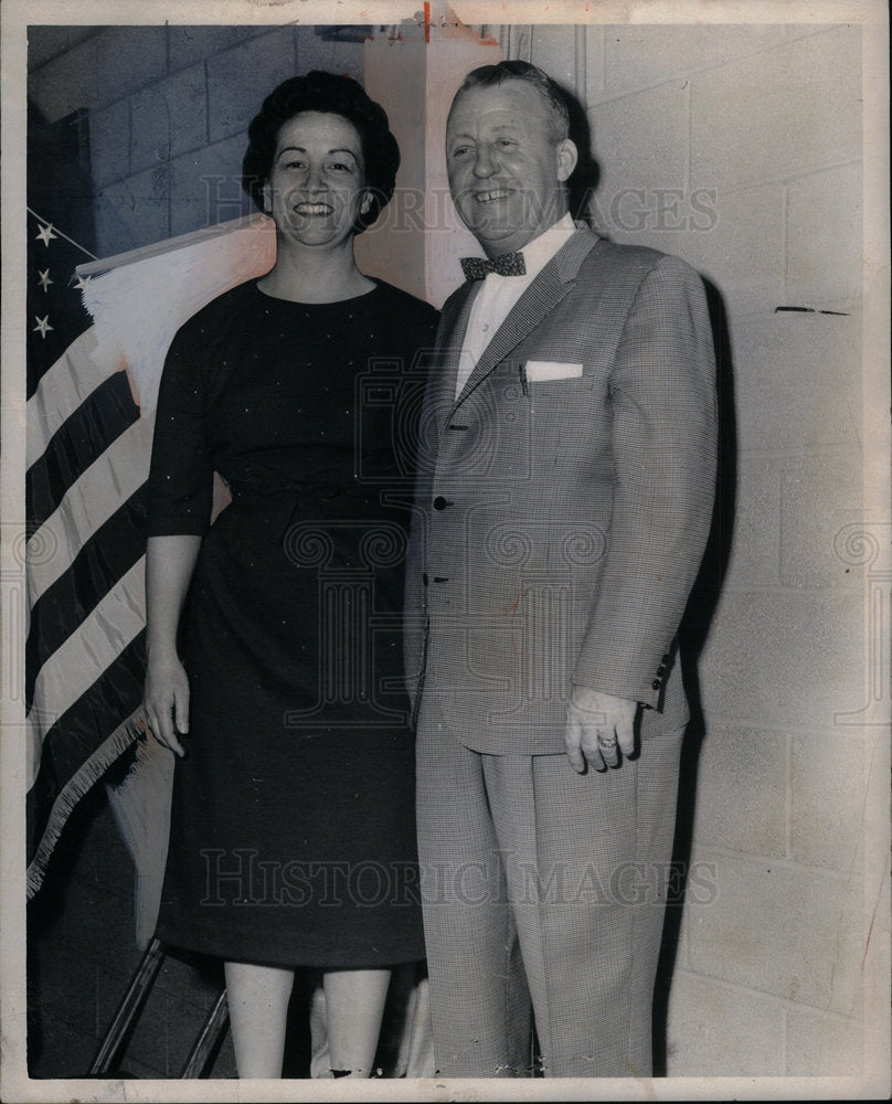 1961 Press Photo William A. Shaw wife Marion moving - DFPD53861- Historic Images