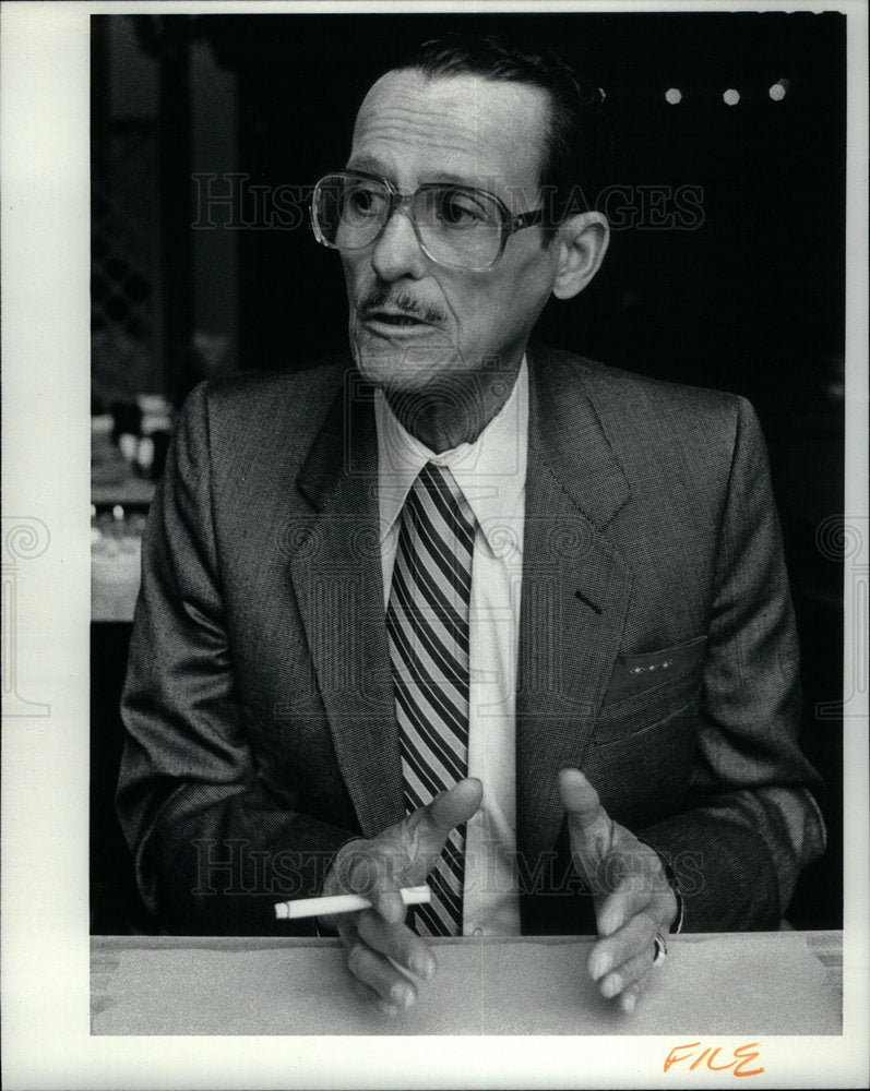 1981 Press Photo Stanley Tate - DFPD61555- Historic Images