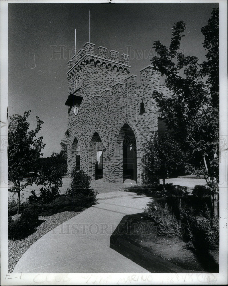 1981 Press Photo San Marine Club.- Historic Images