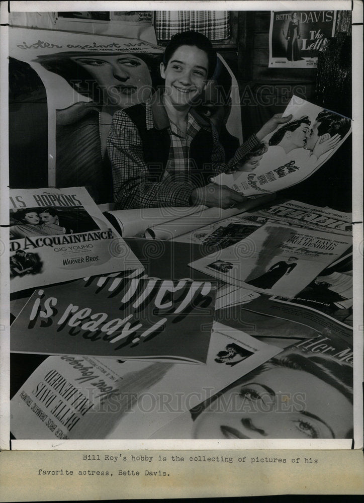 1947 Press Photo Bill Roy collector Bette Davis- Historic Images