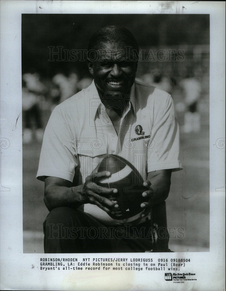 1938 Press Photo Eddie Robinson Paul Bear Bryant record - DFPD66673- Historic Images