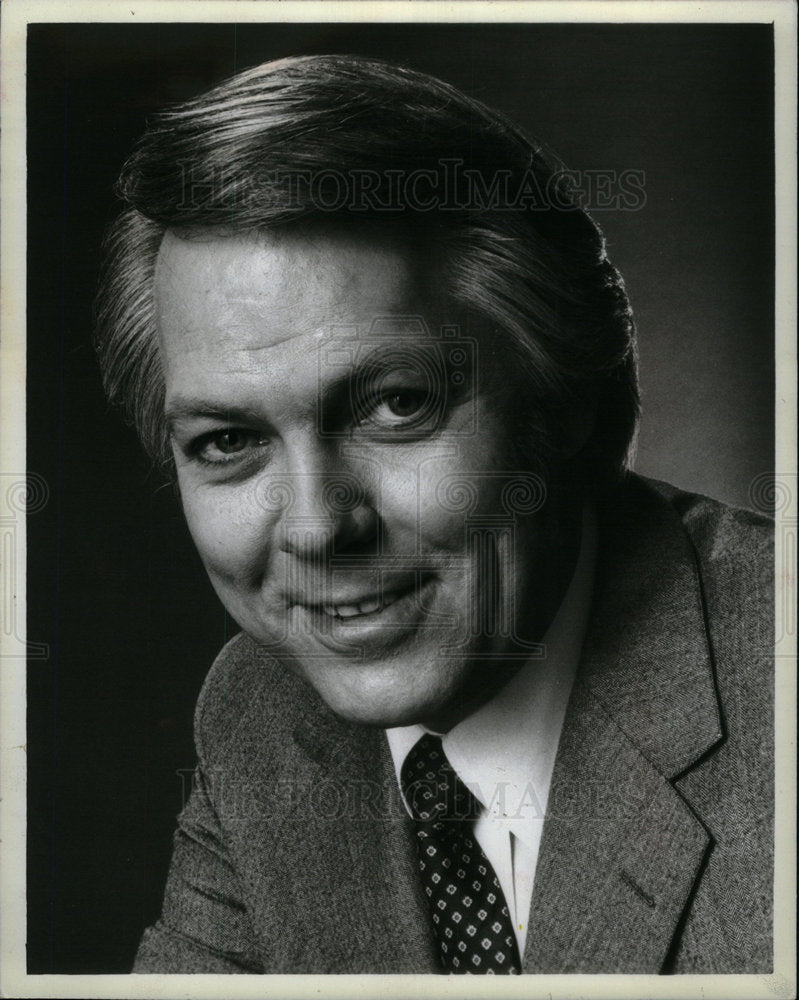 1987 Press Photo Mort Crim broadcast journalist - DFPD67571- Historic Images