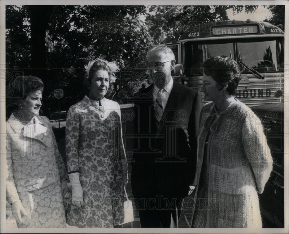 1959 Press Photo James M. Roche CEO Chairman GM- Historic Images