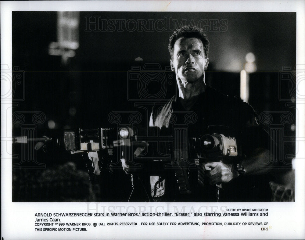 Press Photo Arnold Schwarzenegger Eraser Action - DFPD69895- Historic Images