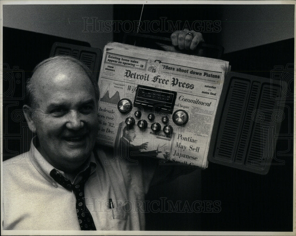 Press Photo Neal Stone - DFPD71017- Historic Images