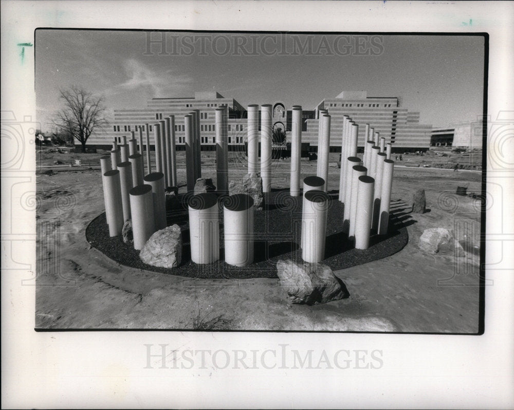 1988 Press Photo Polaris Ring David Barr Sculpture - DFPD73289- Historic Images