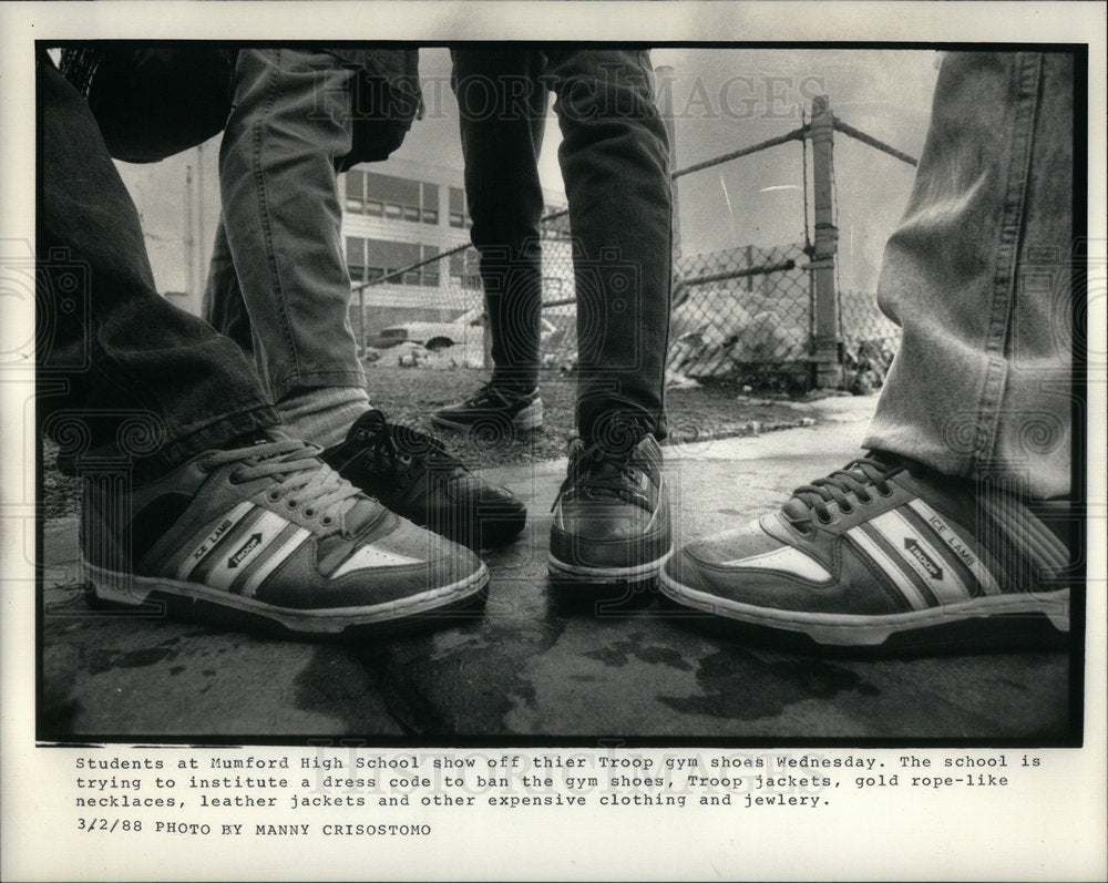 1988 Press Photo Mumford High School Detroit Dress Code - DFPD73523- Historic Images