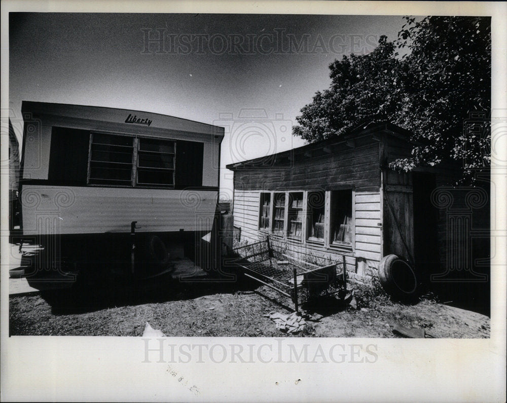 1975 Press Photo chicken coop - DFPD73735- Historic Images