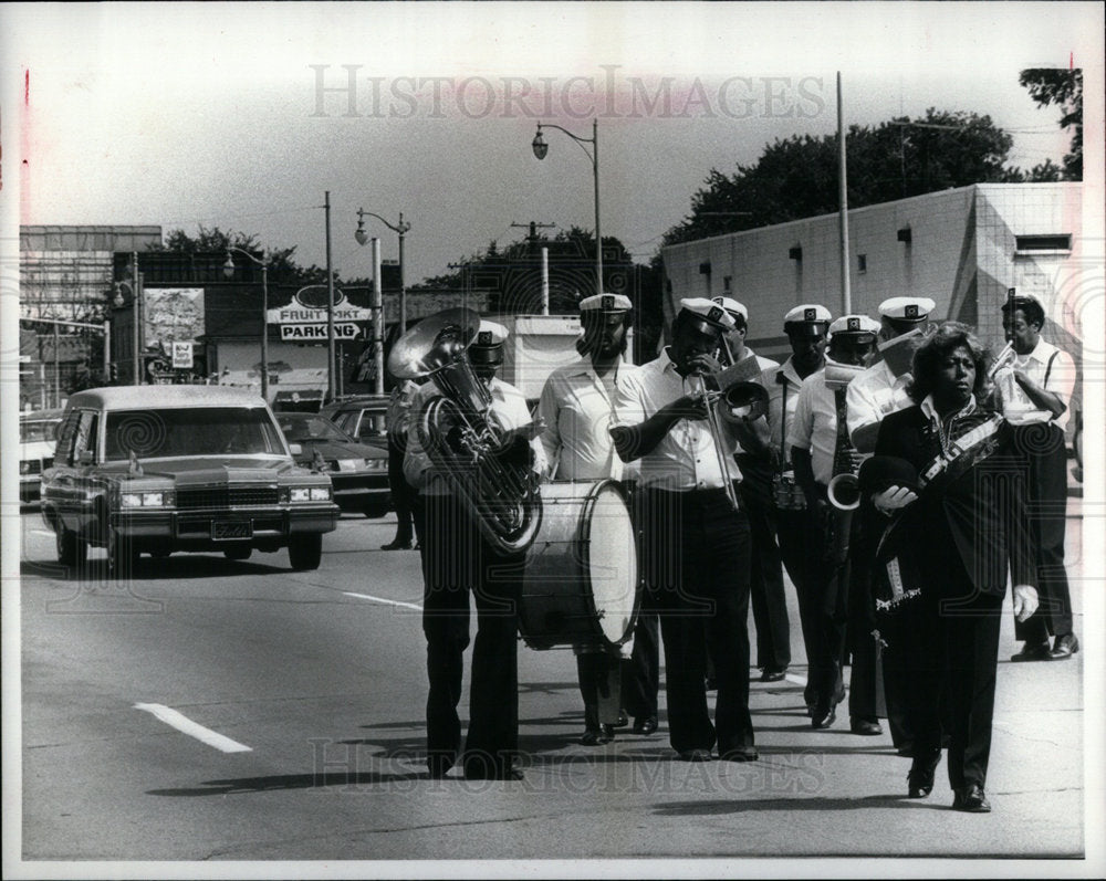 1982 Press Photo Ellyna Tatum Singer - DFPD74239- Historic Images