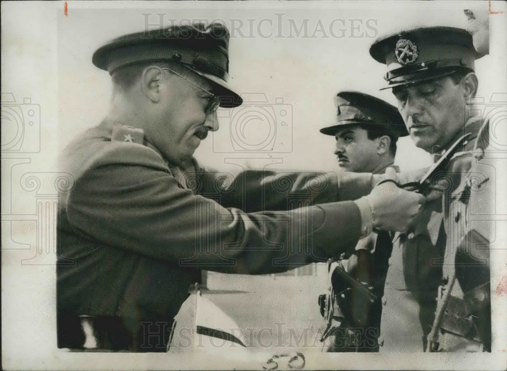 1953 Press Photo General Hussen Sirrah Amer ,egypt stiped of medals - KSB06891- Historic Images