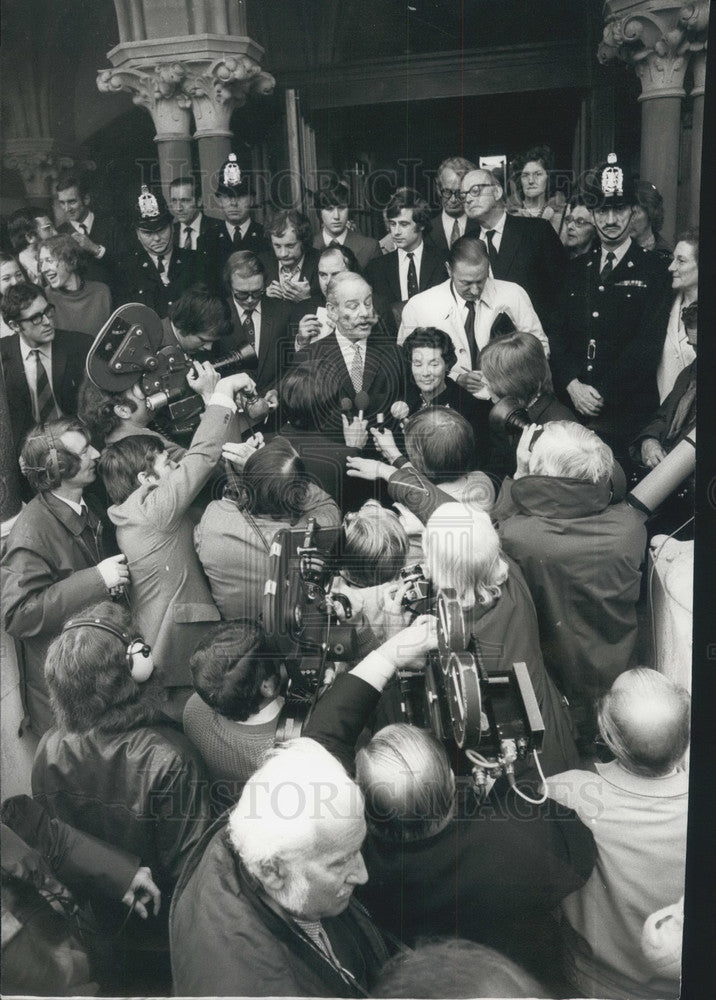 Load image into Gallery viewer, 1972 Press Photo Dangerous Driving Case Sir Gerald Nabarro Leaving Courthouse
