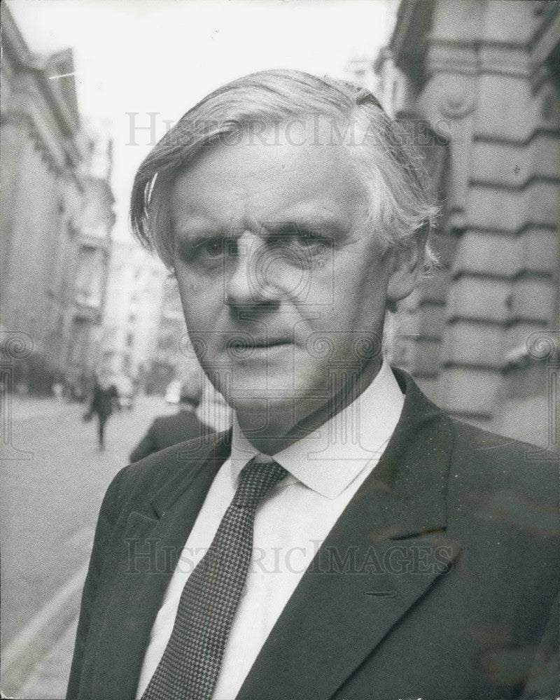 Load image into Gallery viewer, 1974 Press Photo Anonymous Gift of ÃƒÆ’Ã†E™ÃƒE Ã¢â‚¬ÃƒÆ’Ã‚Â¢ÃƒÂ¢Ã¢â‚¬Å¡Ã‚Â¬ÃƒE¦Ã‚Â¡ÃƒÆ’Ã†E™ÃƒÂ¢Ã¢EšÂ¬Ã…Â¡ÃƒÆ’Ã¢â‚¬Å¡ÃƒEšÃ‚Â£65,000 end Engineers s
