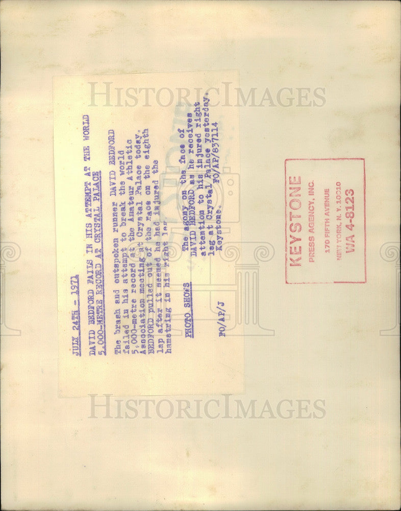 1971 Press Photo David Bedford injured in 5,000-metre track meet run - KSB15803