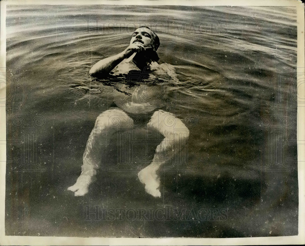 1956 Press Photo Antonio sets up unique world record - KSB19721