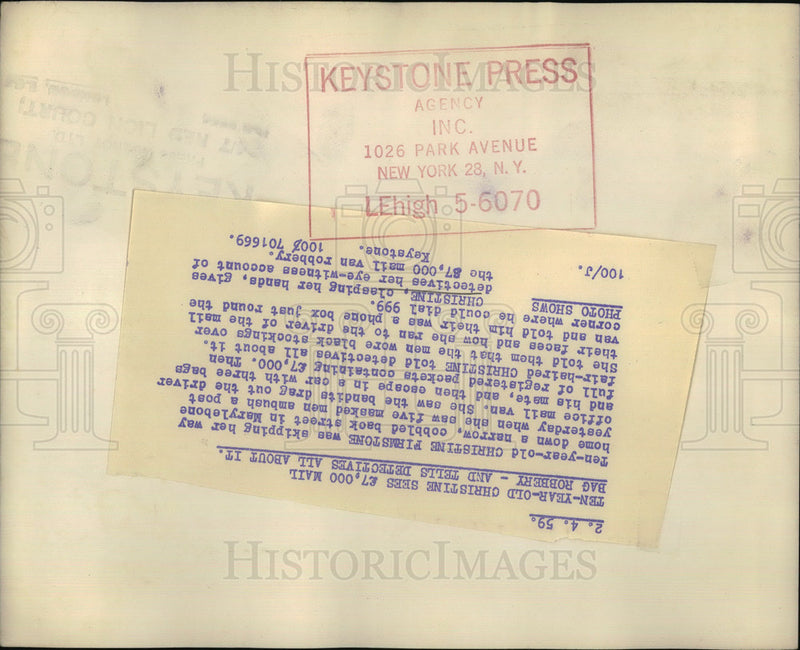 Load image into Gallery viewer, 1959 Press Photo Ten-year-old Christine sees $7,000 Mail Bag Robbery - KSB19749
