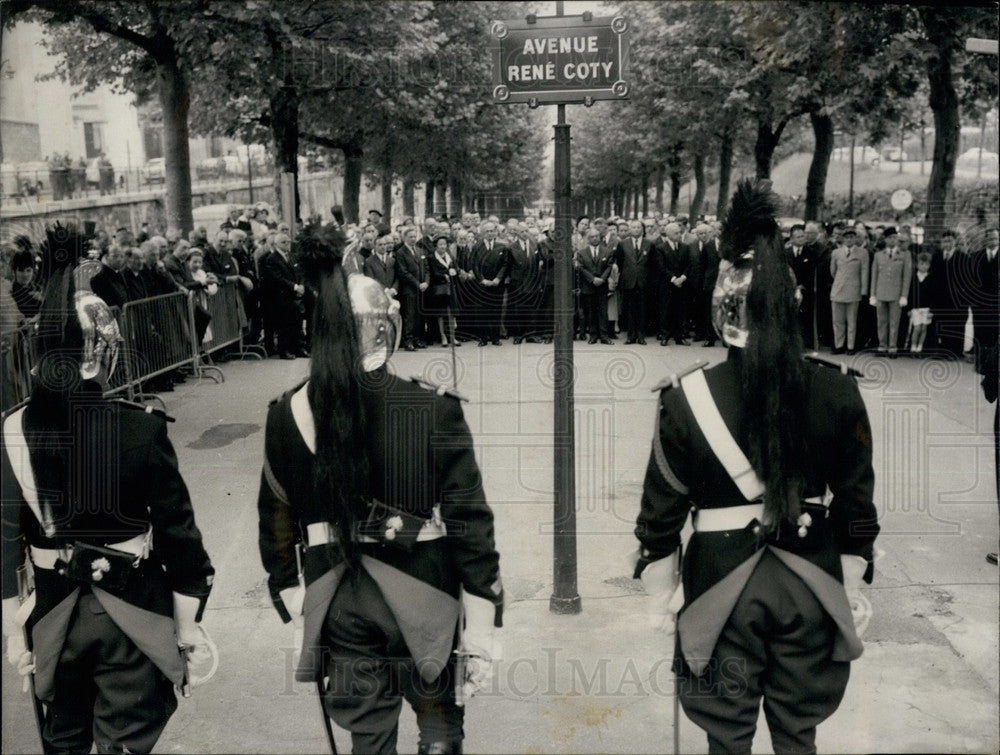 1966 Press Photo Avenue Kent du Parc Montscuris in Paris,tribute ceremony- Historic Images