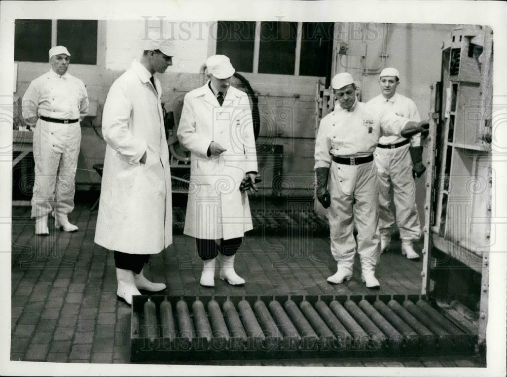 1955 Press Photo H.R.H. The Duke of Edinburgh at Calder Hall atomic station