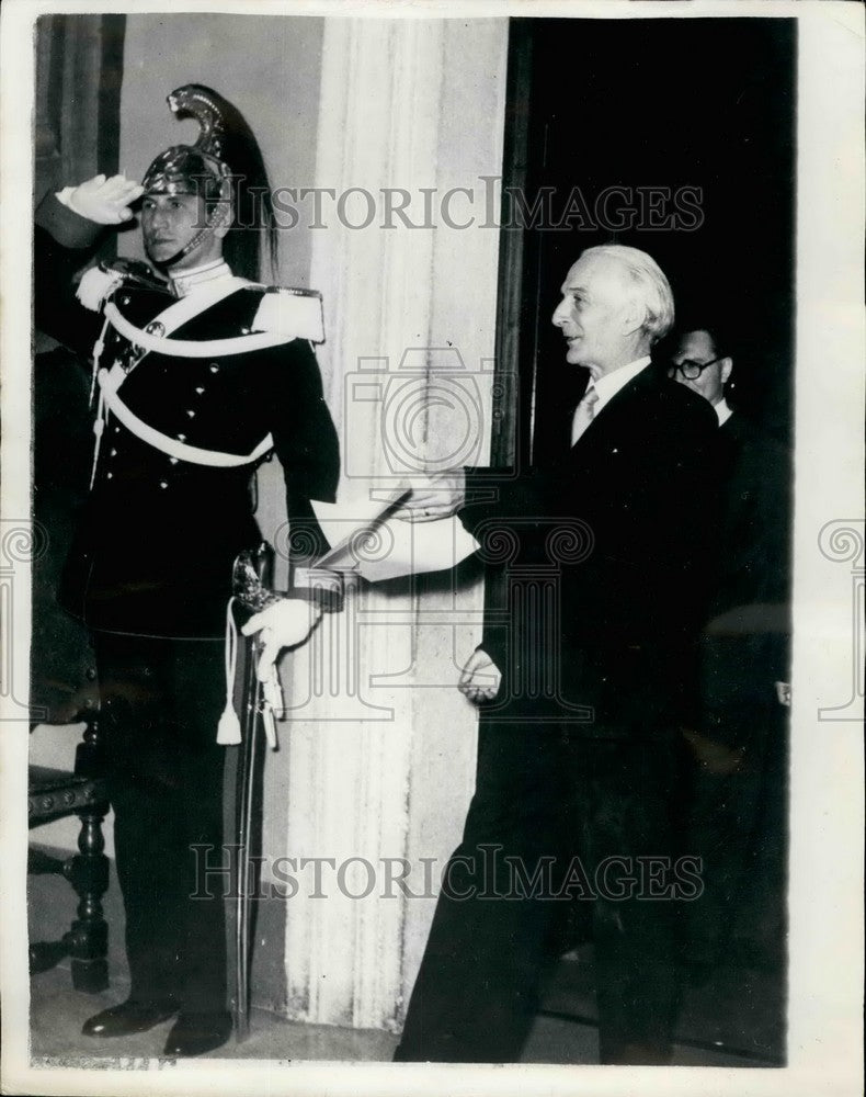 Load image into Gallery viewer, 1955 Press Photo Professor Segni Takes on Task of Forming New Italian Government
