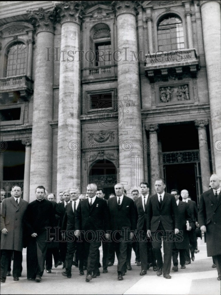 1967 Press Photo Nicolai Podgorny Leaving St. Peter Basilica - KSB36471- Historic Images
