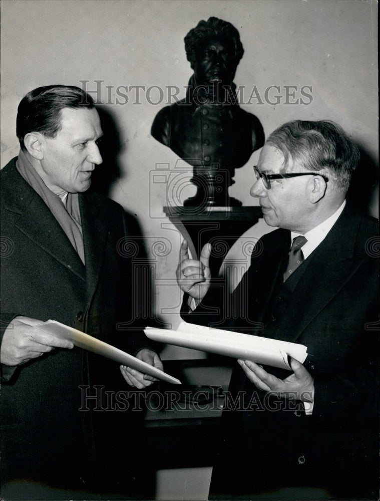 1957 Press Photo Russian ambassador A. Smirnow & Prof. Schmidt - KSB38763- Historic Images