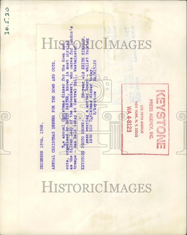 1968 Press Photo Keith Simpson Christmas Dinner Westminster - KSB40721