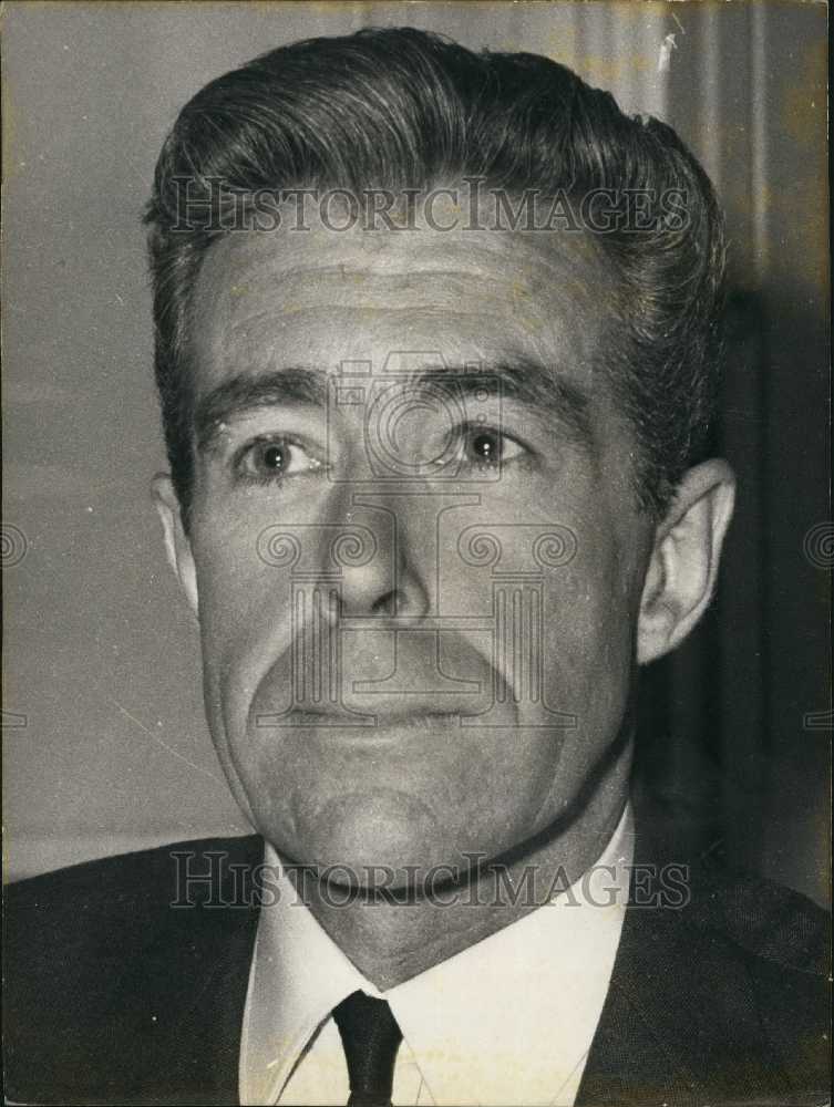 Load image into Gallery viewer, 1974 Press Photo Jean-Jacques Servan-Schreiber, French Radical Party President
