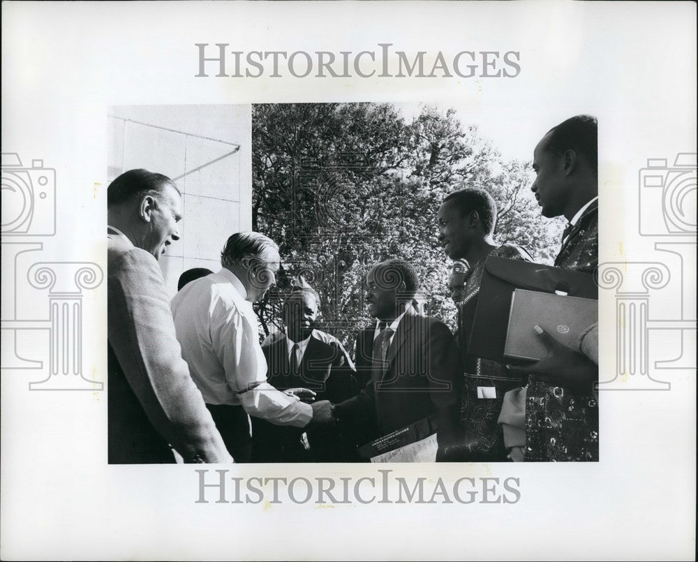 1965 Press Photo Mr. Arthur Bottomley Prime Minister Harold Wilson Takawira