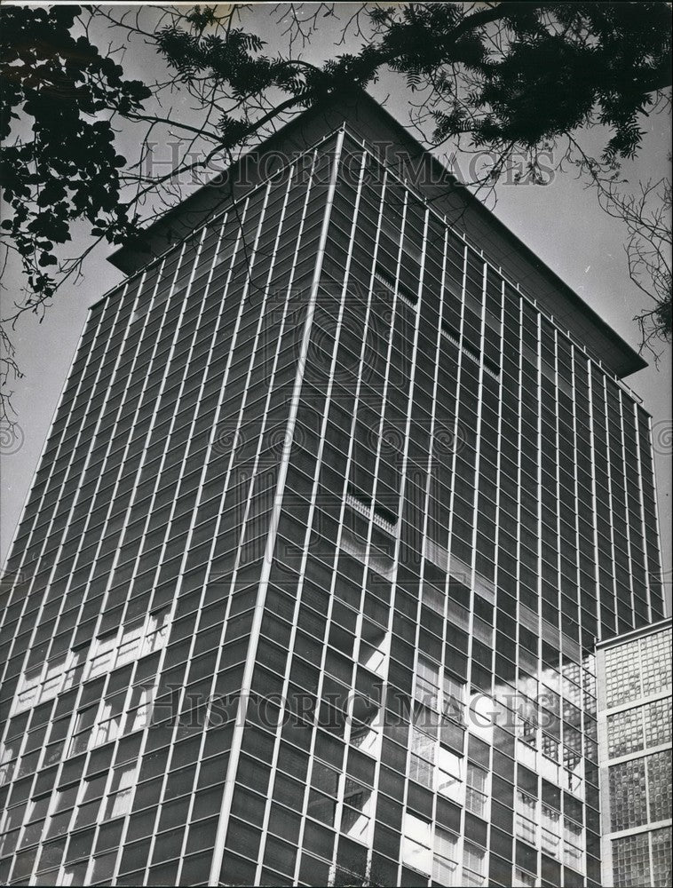 Press Photo building of the city administration in the Miller street - KSB55571