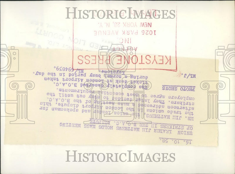 Load image into Gallery viewer, 1958 Press Photo Union Leader Jim Matthews Holds Mass Meeting of Strikers
