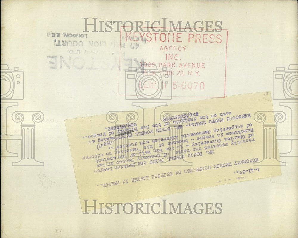 1957 Press Photo Denis Powell Pritt Oath Law Faculty Prague Honorary Degree