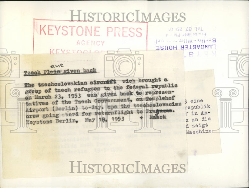 Load image into Gallery viewer, 1953 Press Photo Czechoslovakian Plane, Carried Refugees - KSB74887
