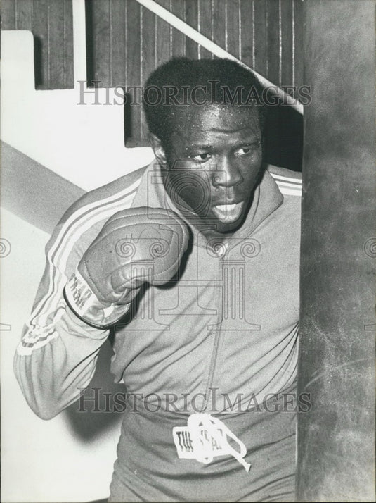 1972 Press Photo America's Emil Griffith Training in Paris - KSK06387- Historic Images