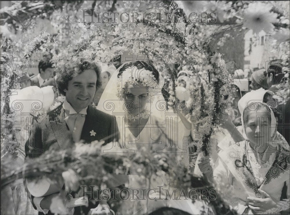 1970 Press Photo Michel and Evelyne Raimon After Wedding - Historic Images